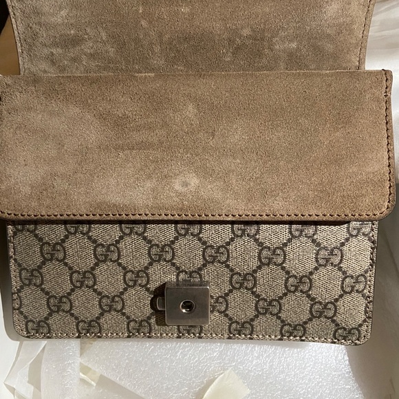 Gucci Dionysus GG Supreme Mini Shoulder Bag - Picture 2 of 5